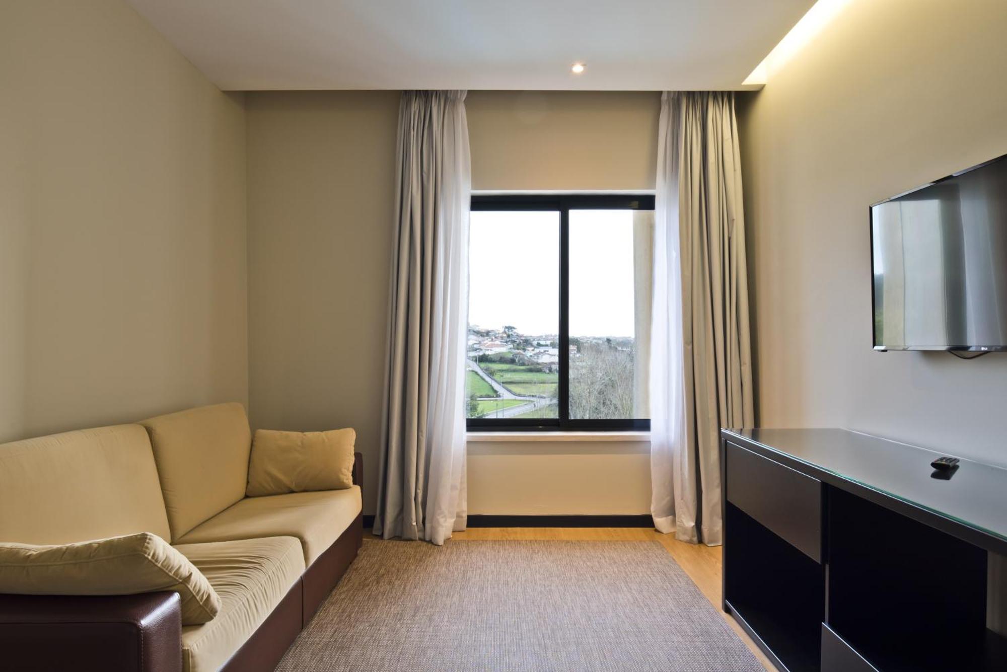 Lam Hotel Estarreja Ngoại thất bức ảnh
